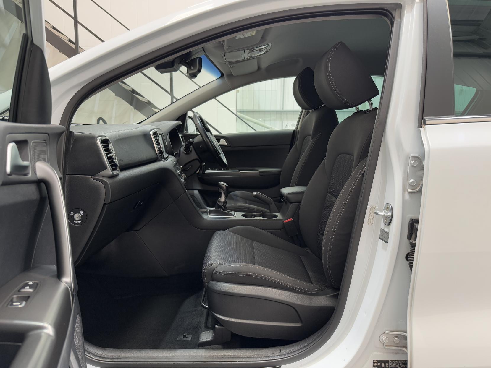 Kia Sportage view 34