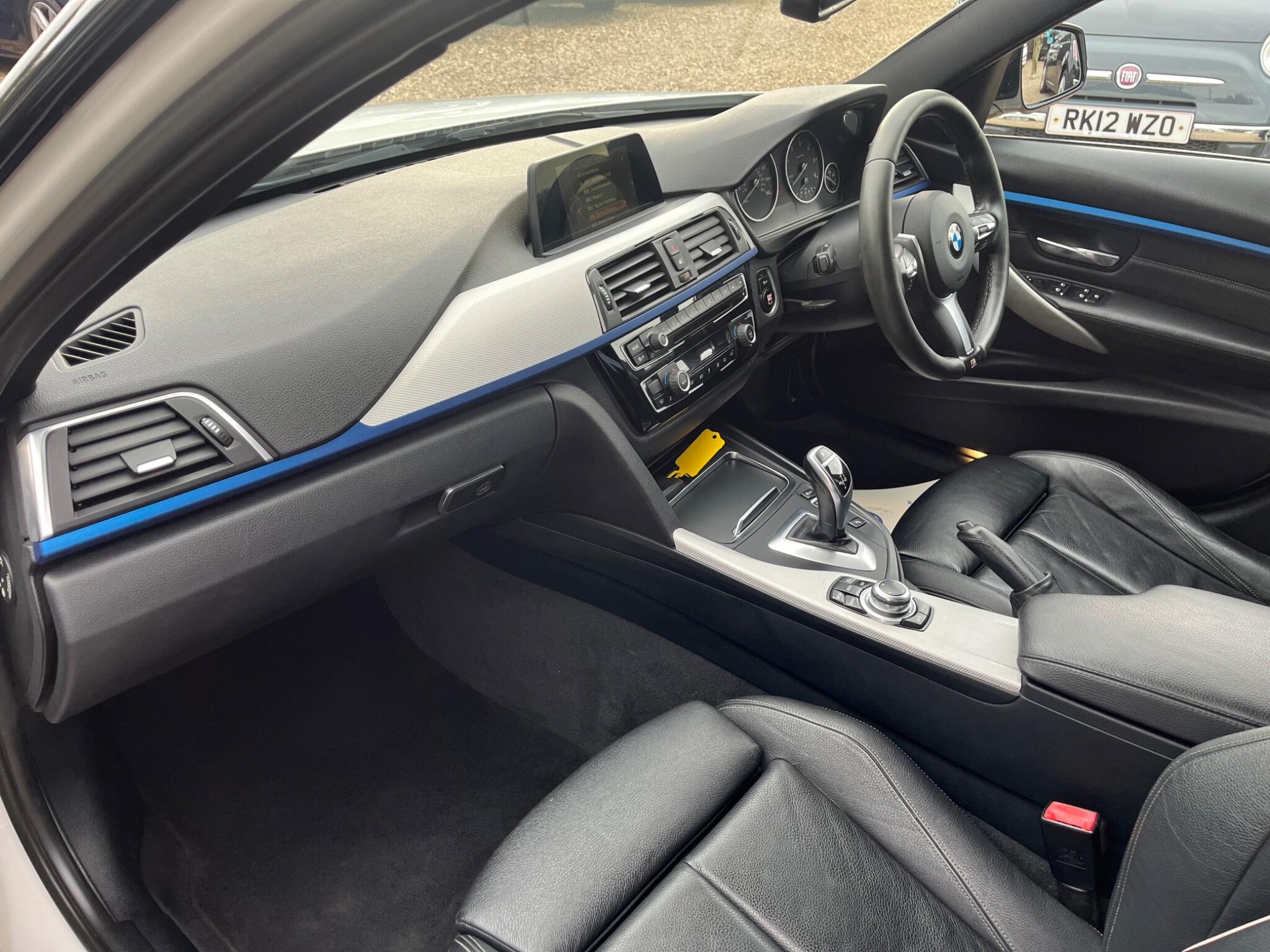 BMW 3 Series view 10