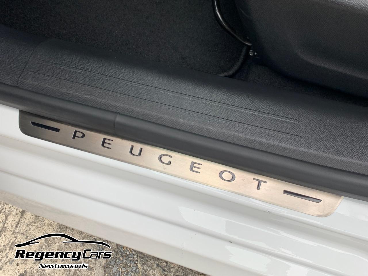 Peugeot 208 view 54