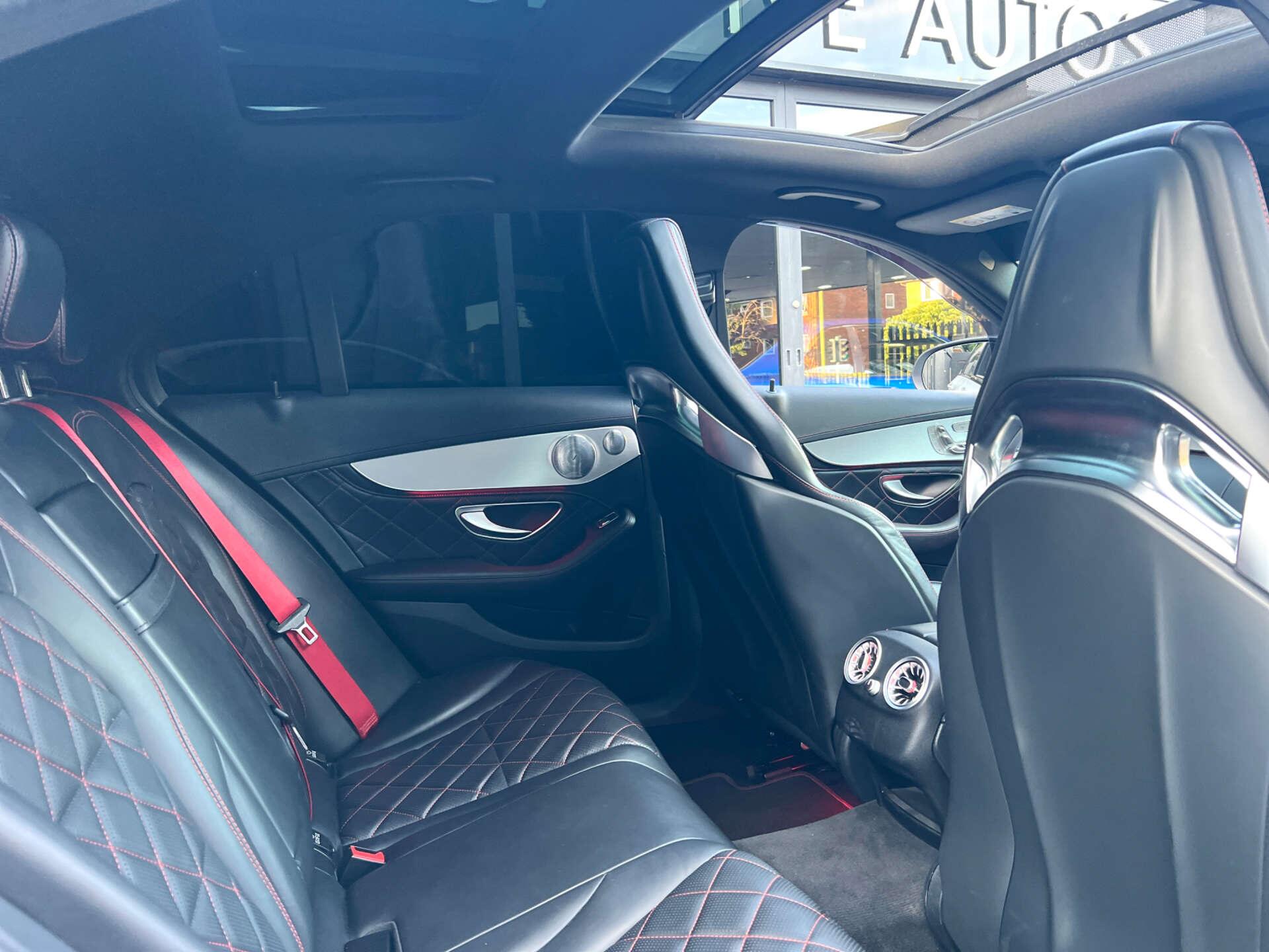 Mercedes-Benz C Class view 19