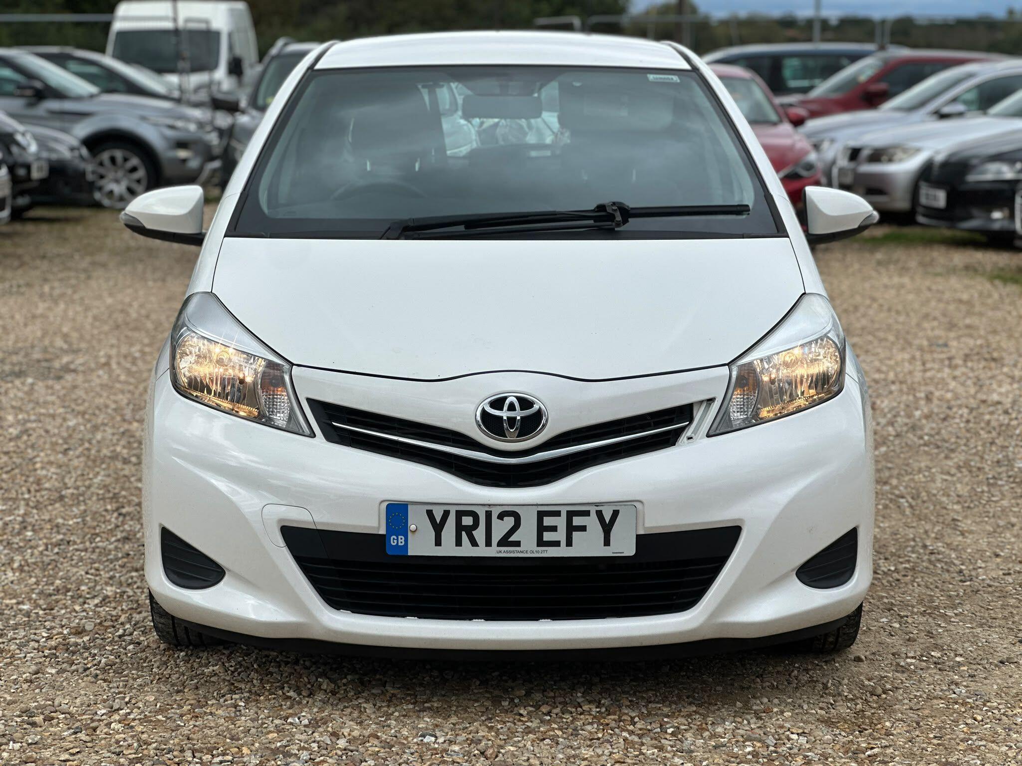 Toyota Yaris view 13