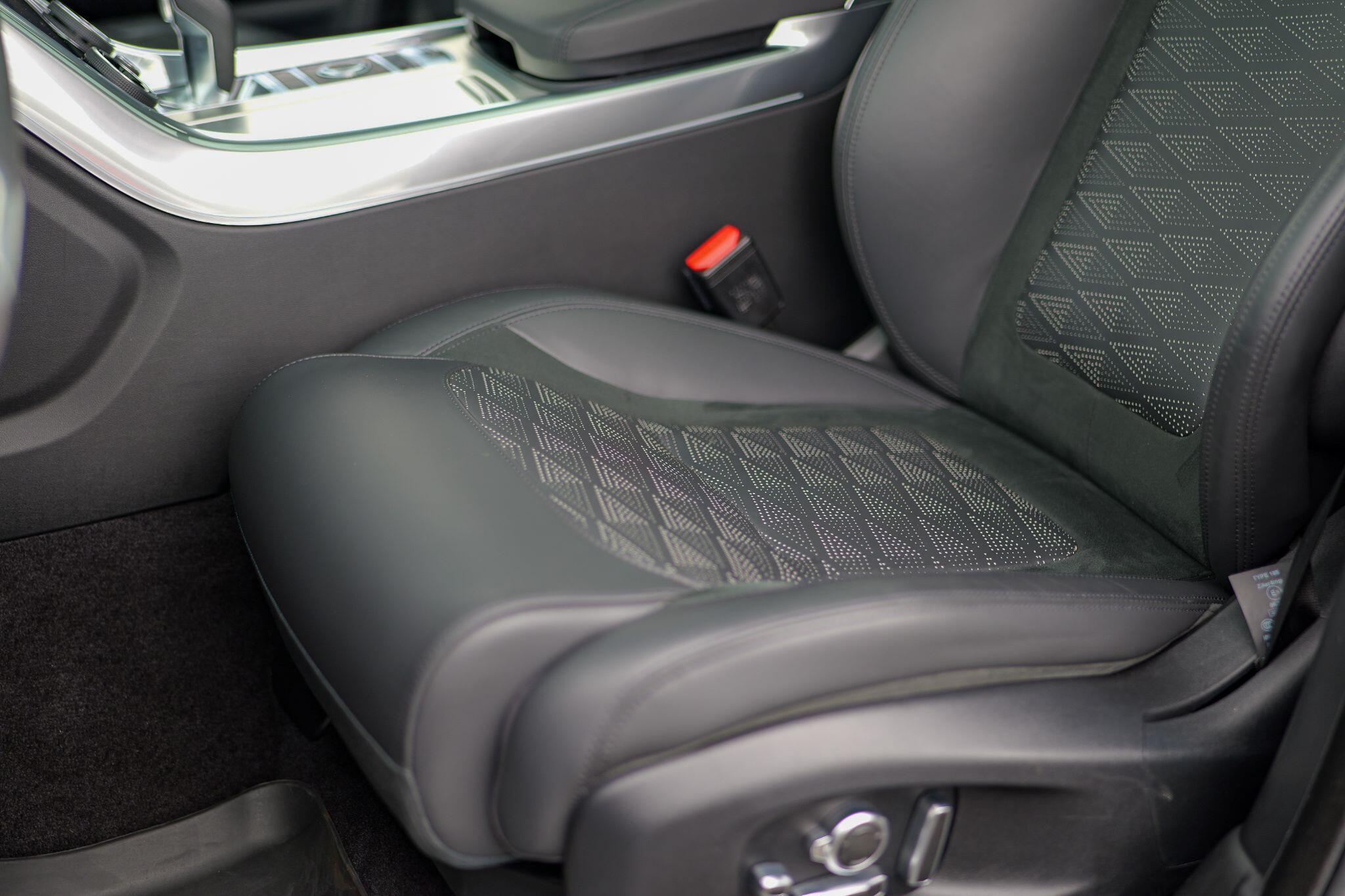 Land Rover Range Rover Sport view 22