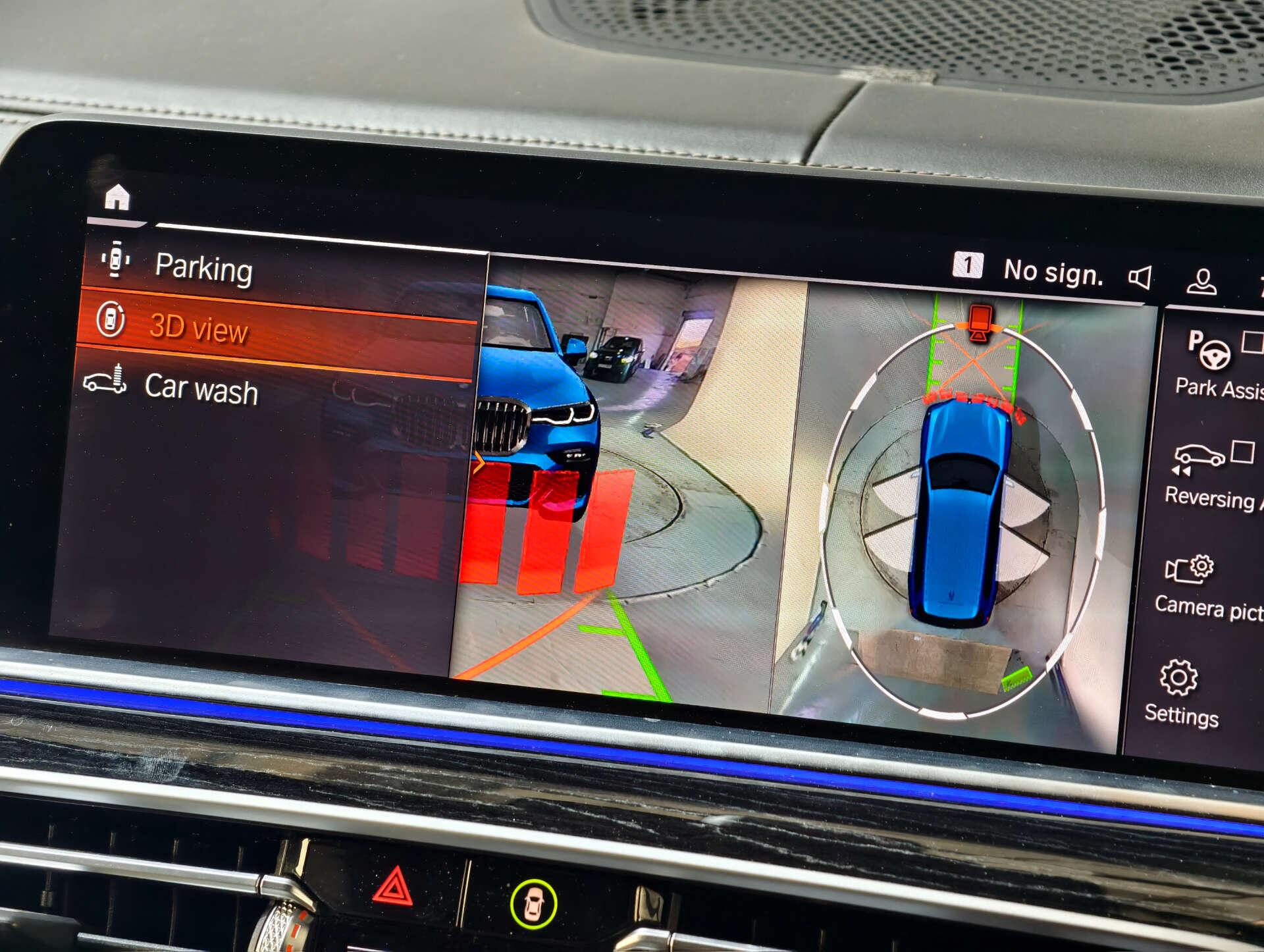 BMW X7 view 43