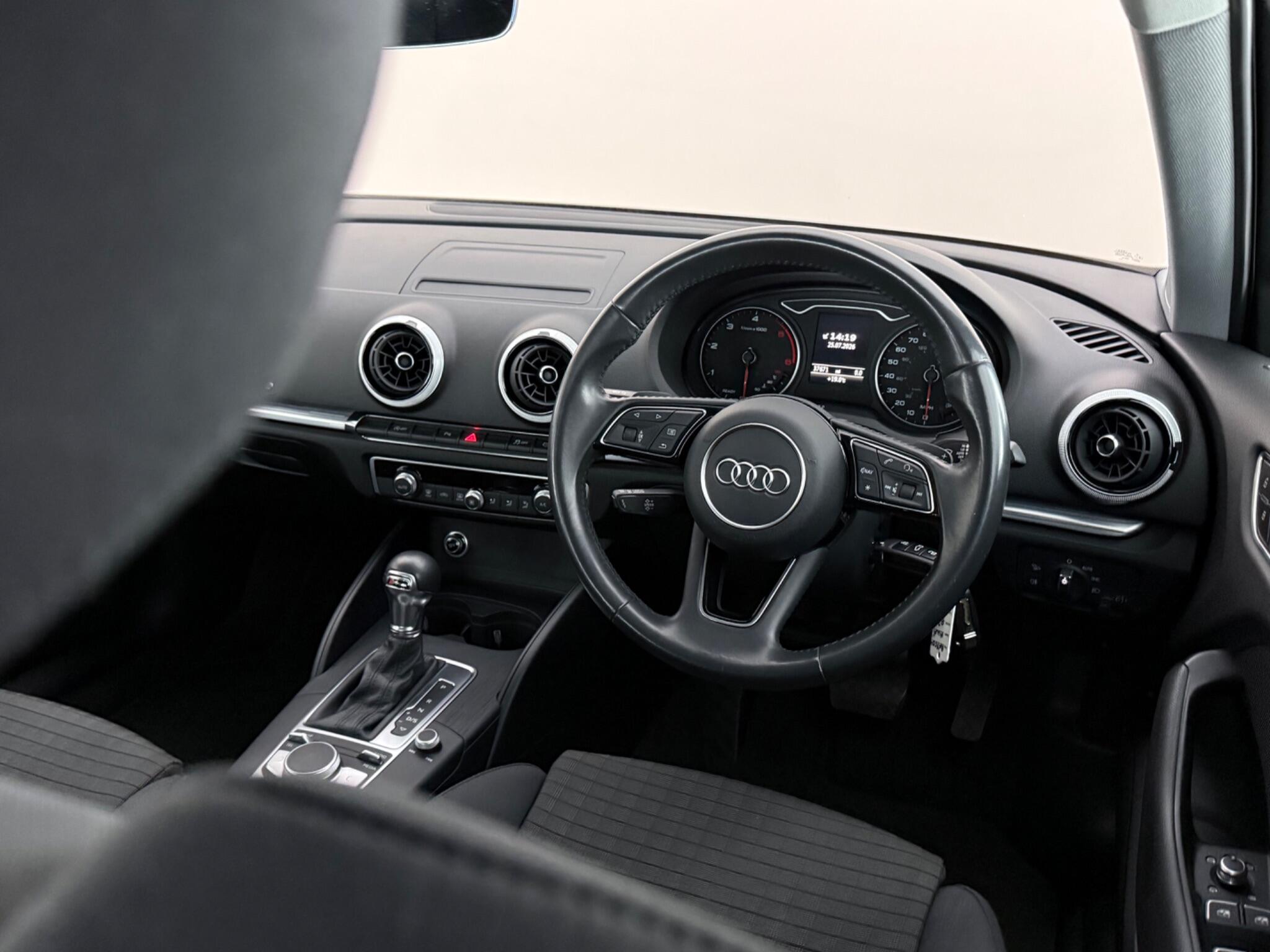 Audi A3 view 13