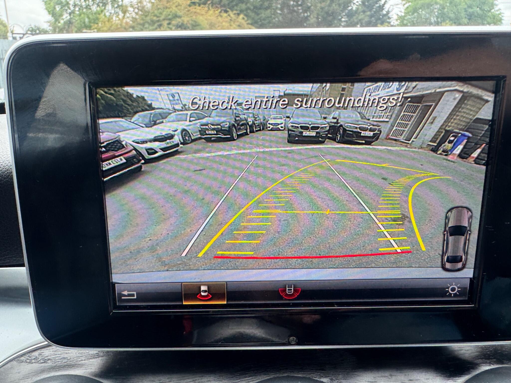 Mercedes-Benz C Class view 14