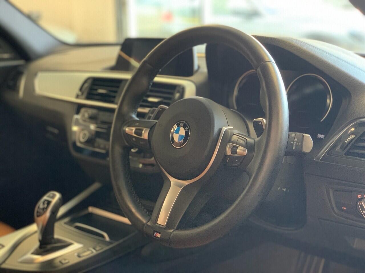 BMW 1 Series view 33