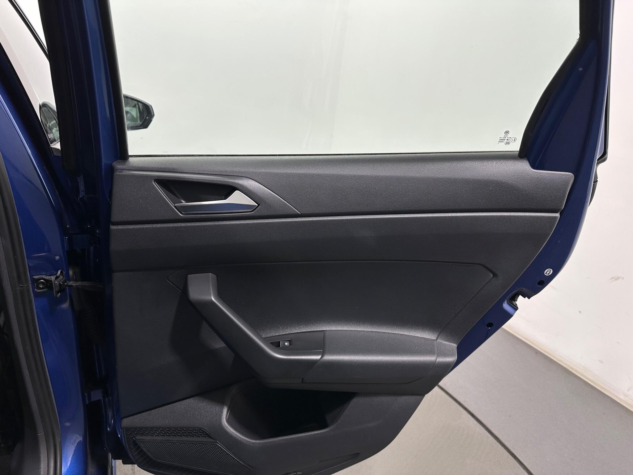 Volkswagen Polo view 43