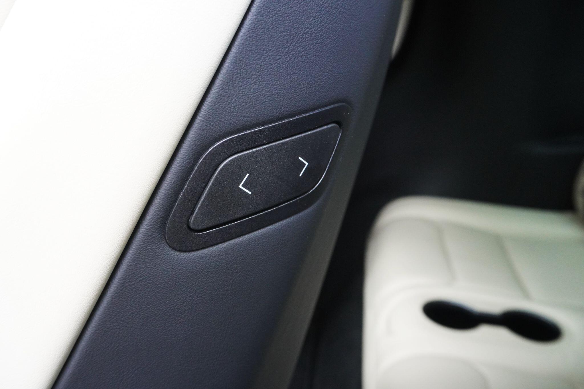 Tesla Model X view 69