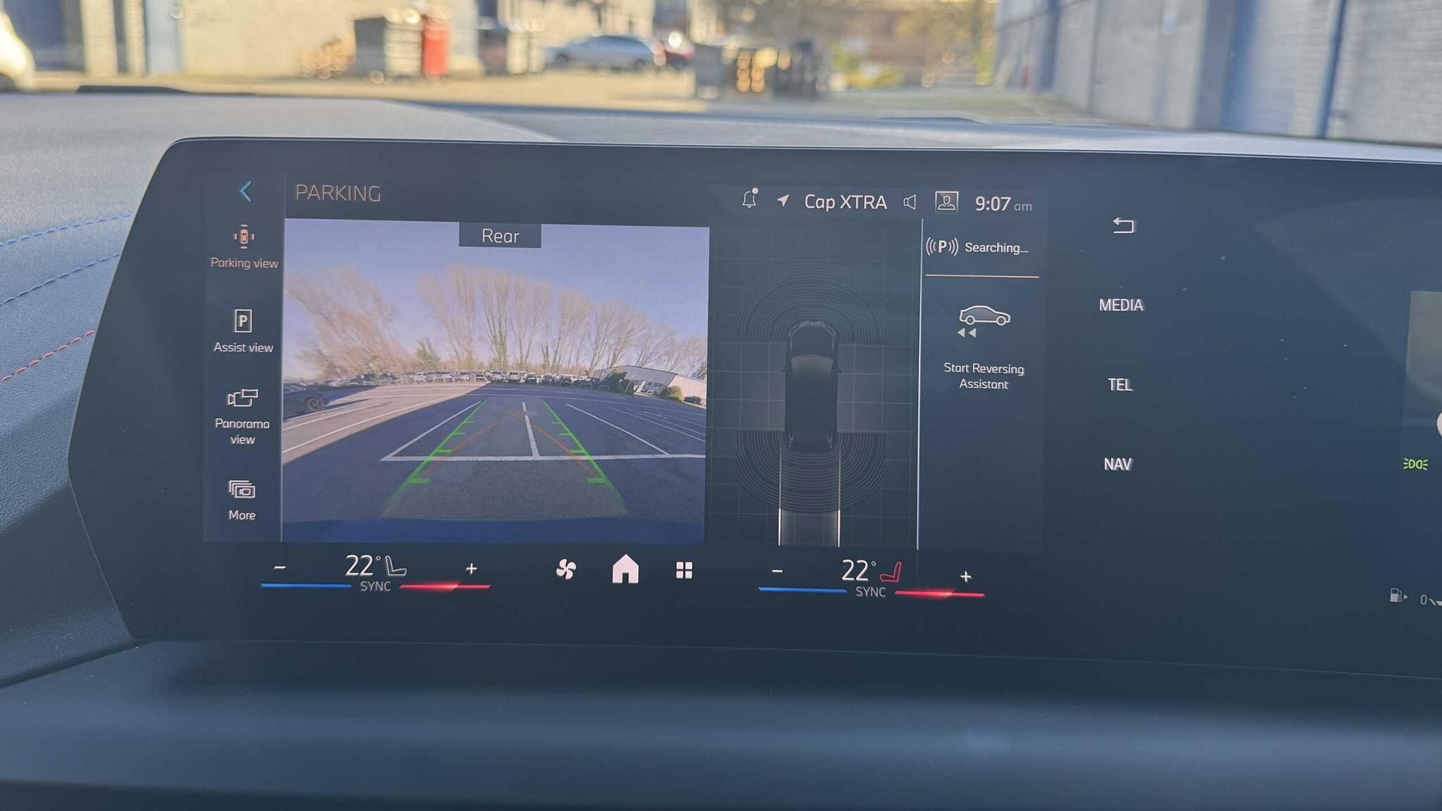 BMW 2 Series view 40