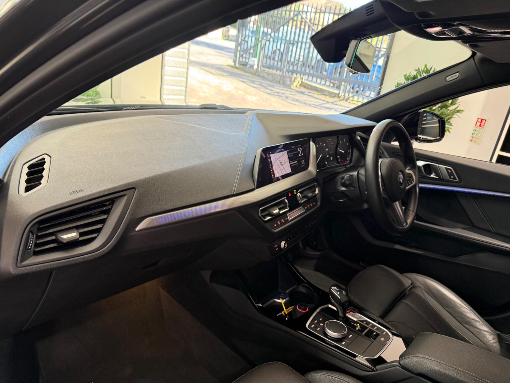 BMW 1 Series view 30