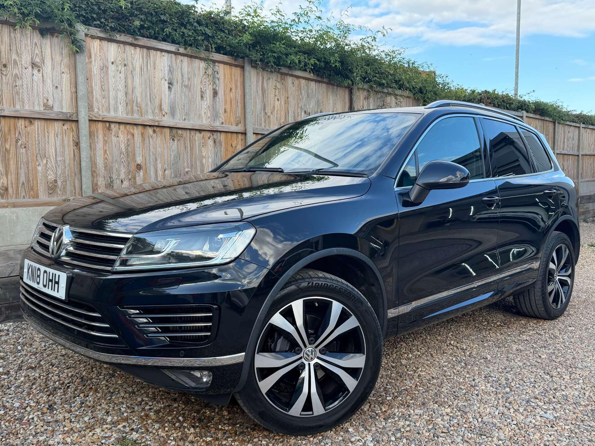 Volkswagen Touareg main image