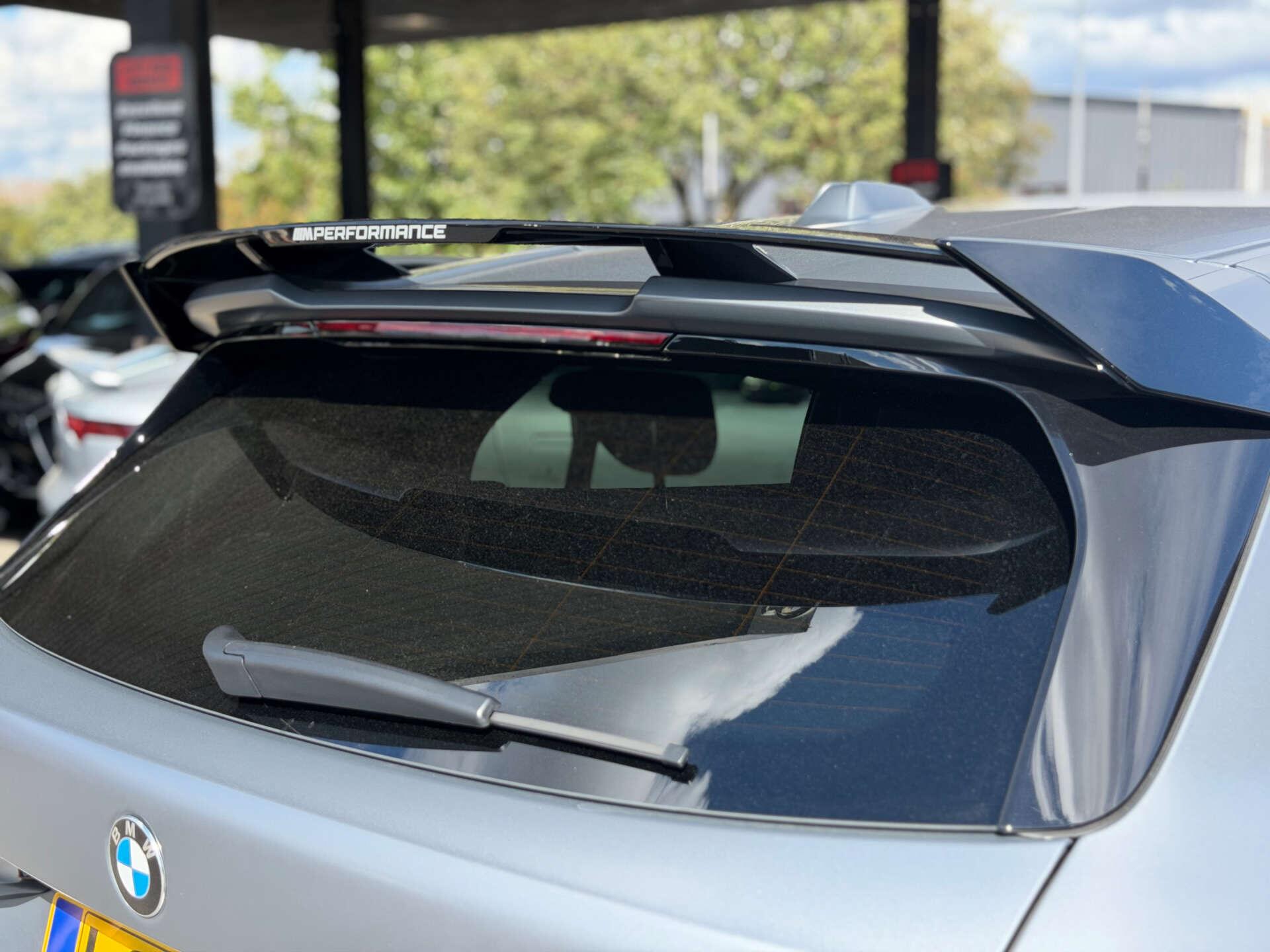 BMW 1 Series view 13