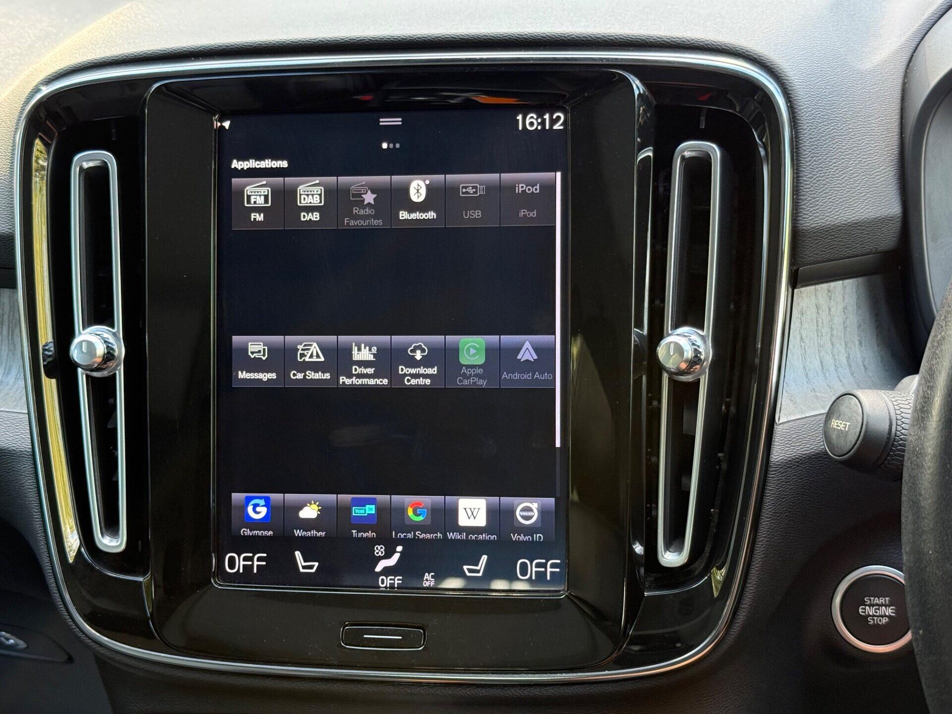 Volvo XC40 view 44