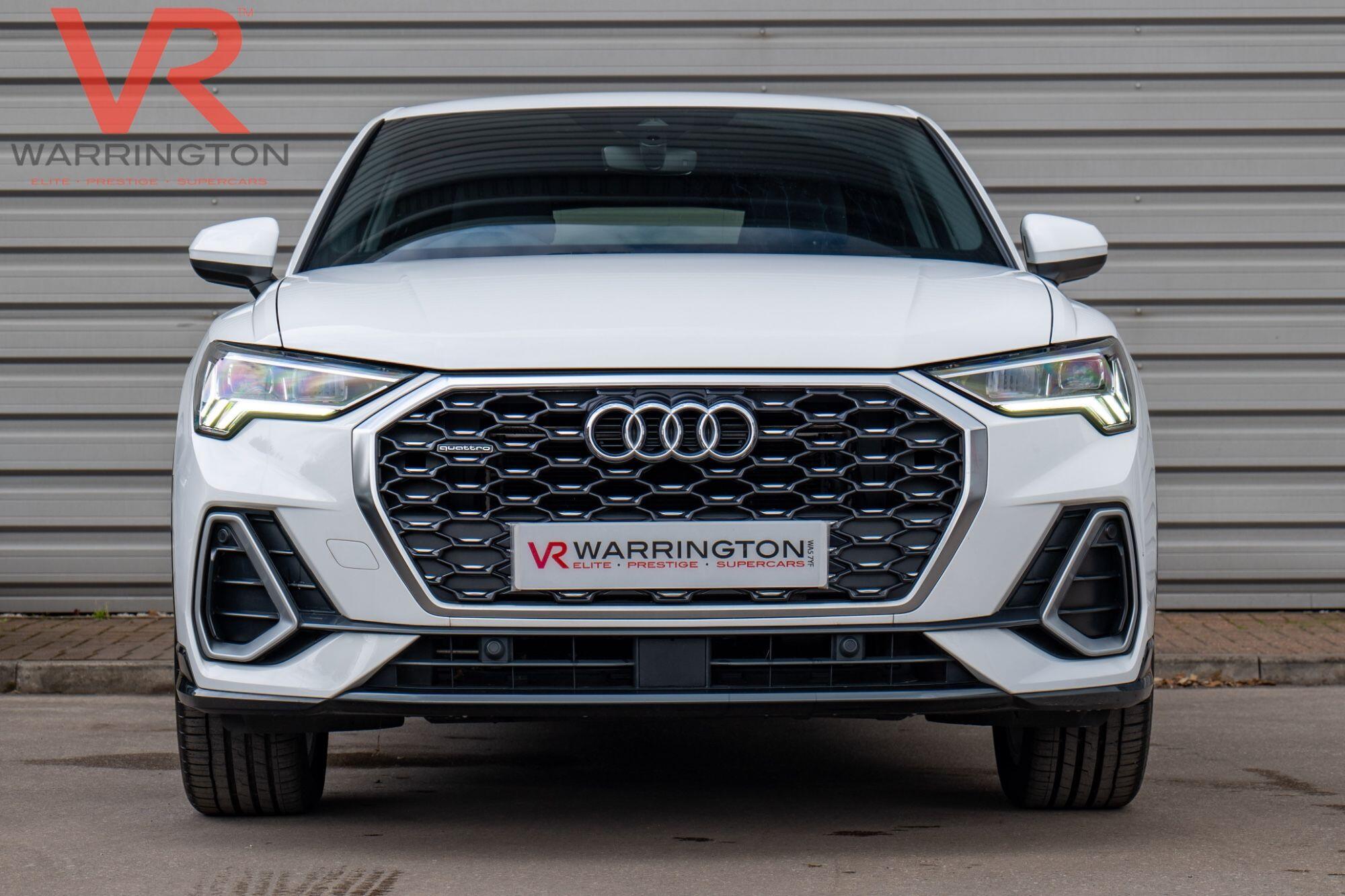 Audi Q3 view 5