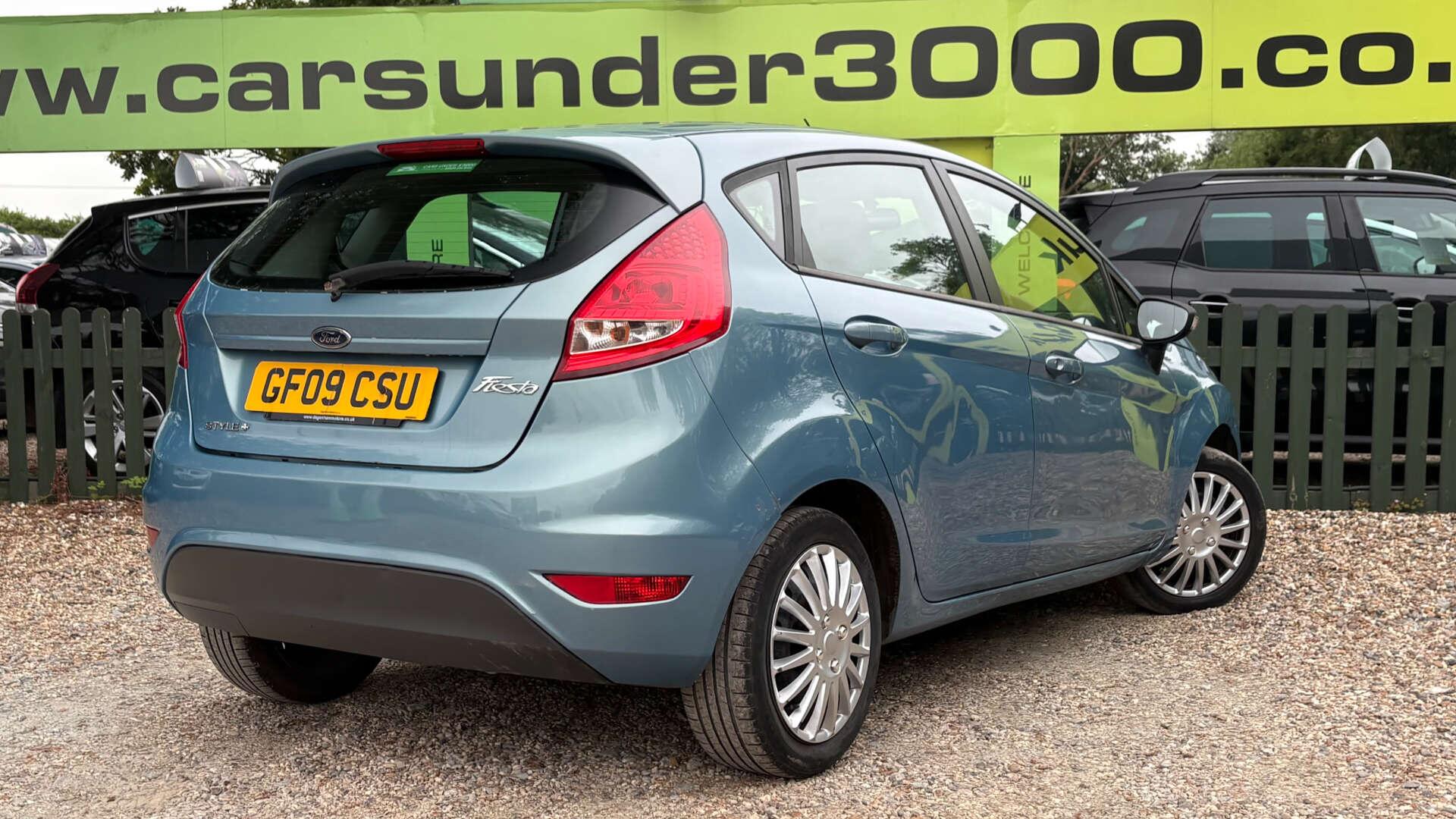 Ford Fiesta view 6