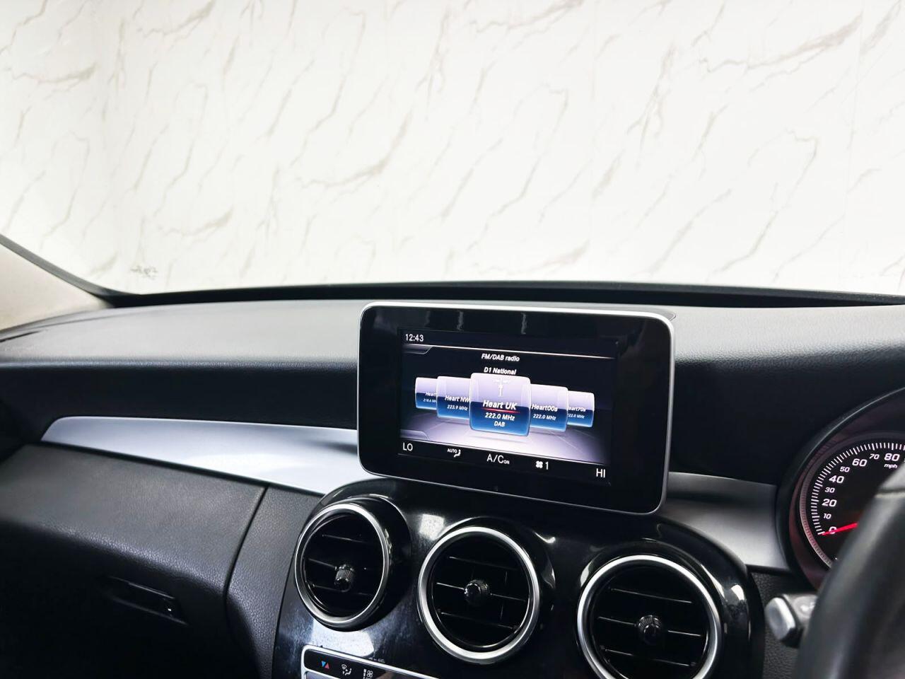 Mercedes-Benz C-Class view 15
