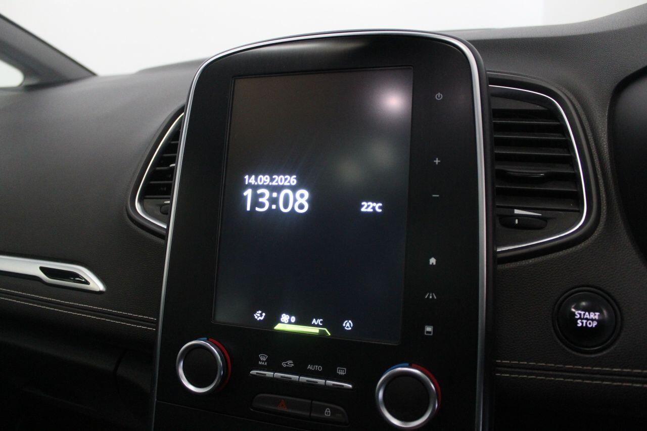Renault Grand Scenic view 44