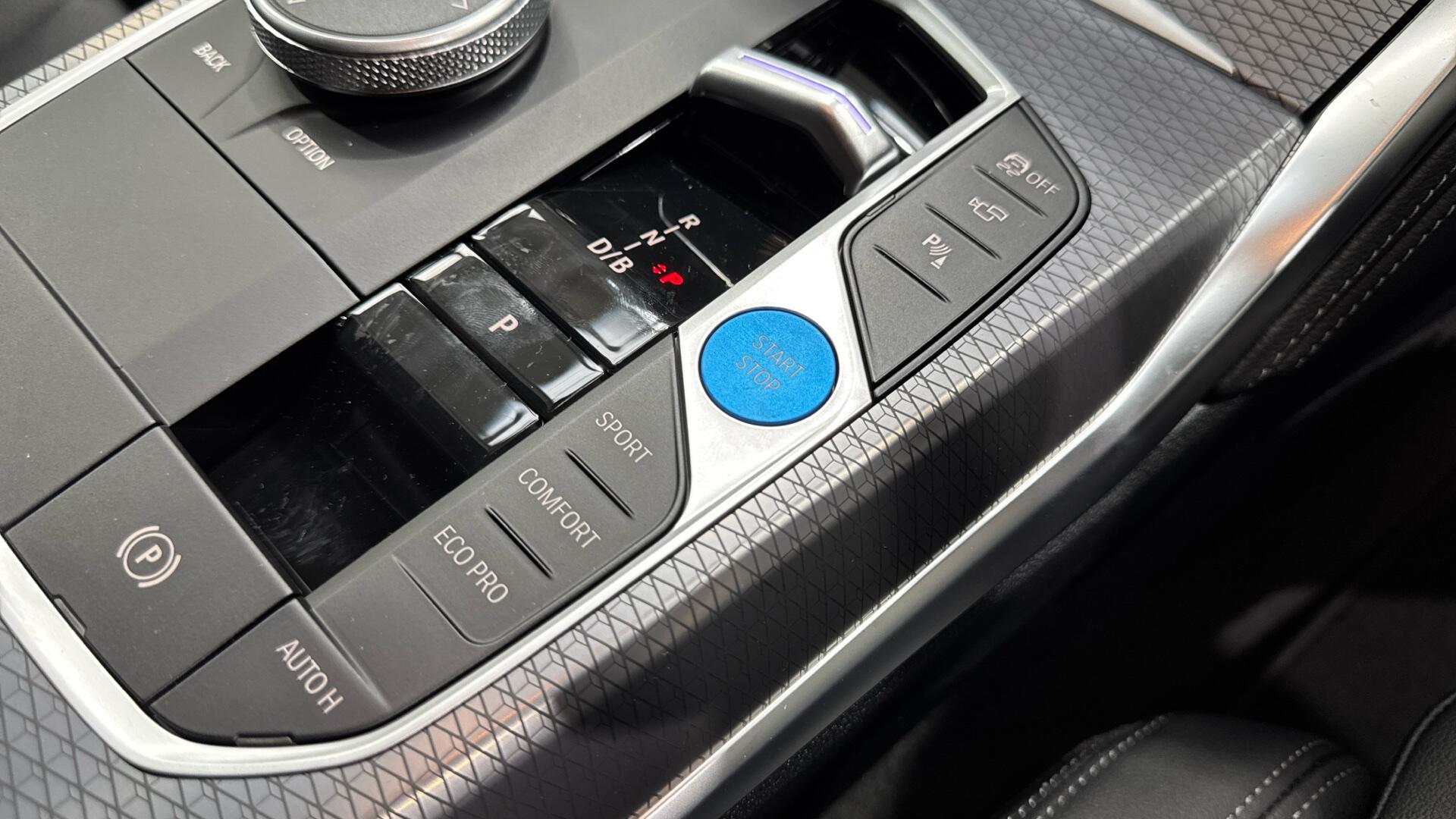 BMW I4 view 19