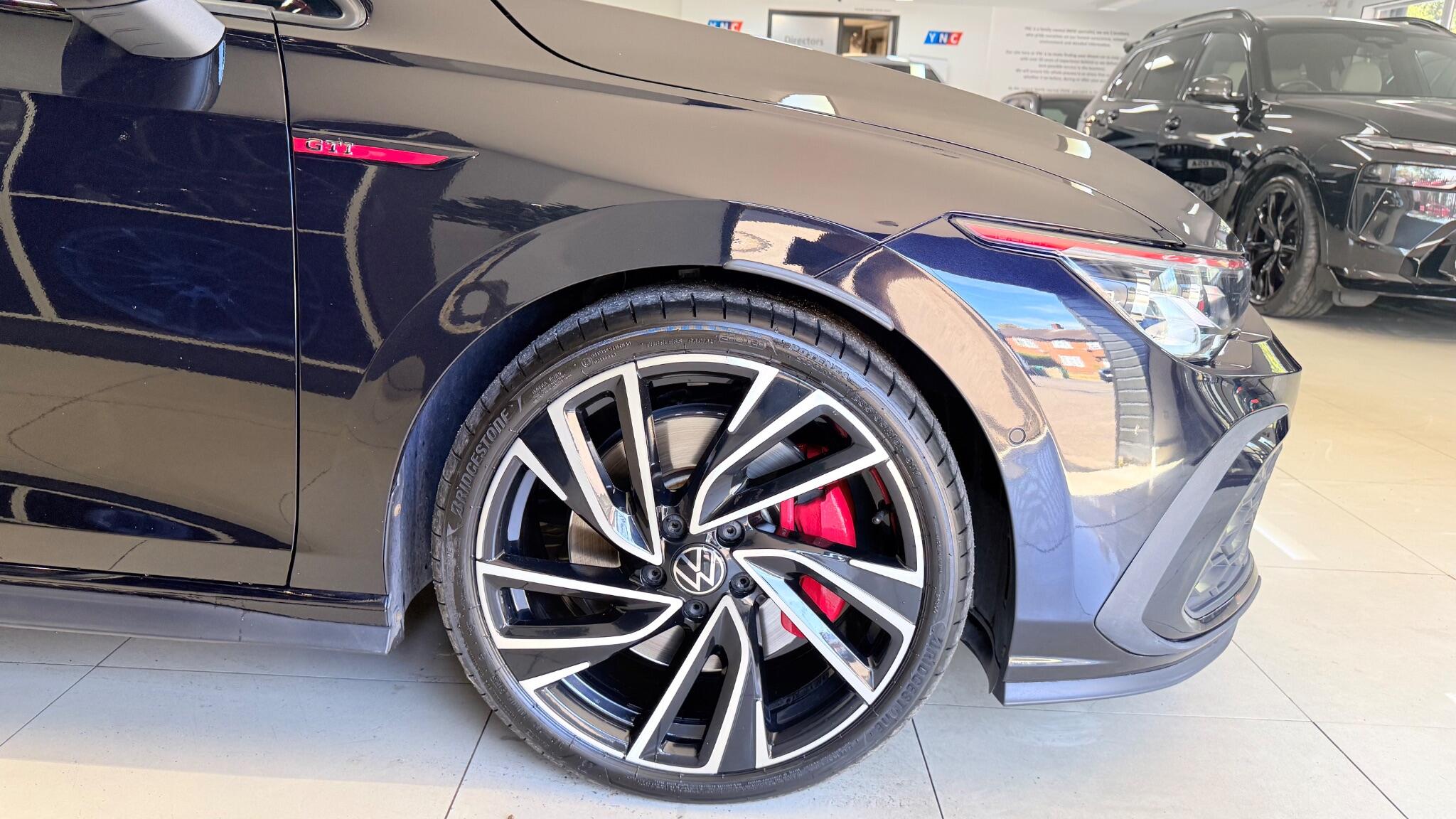 Volkswagen Golf view 69