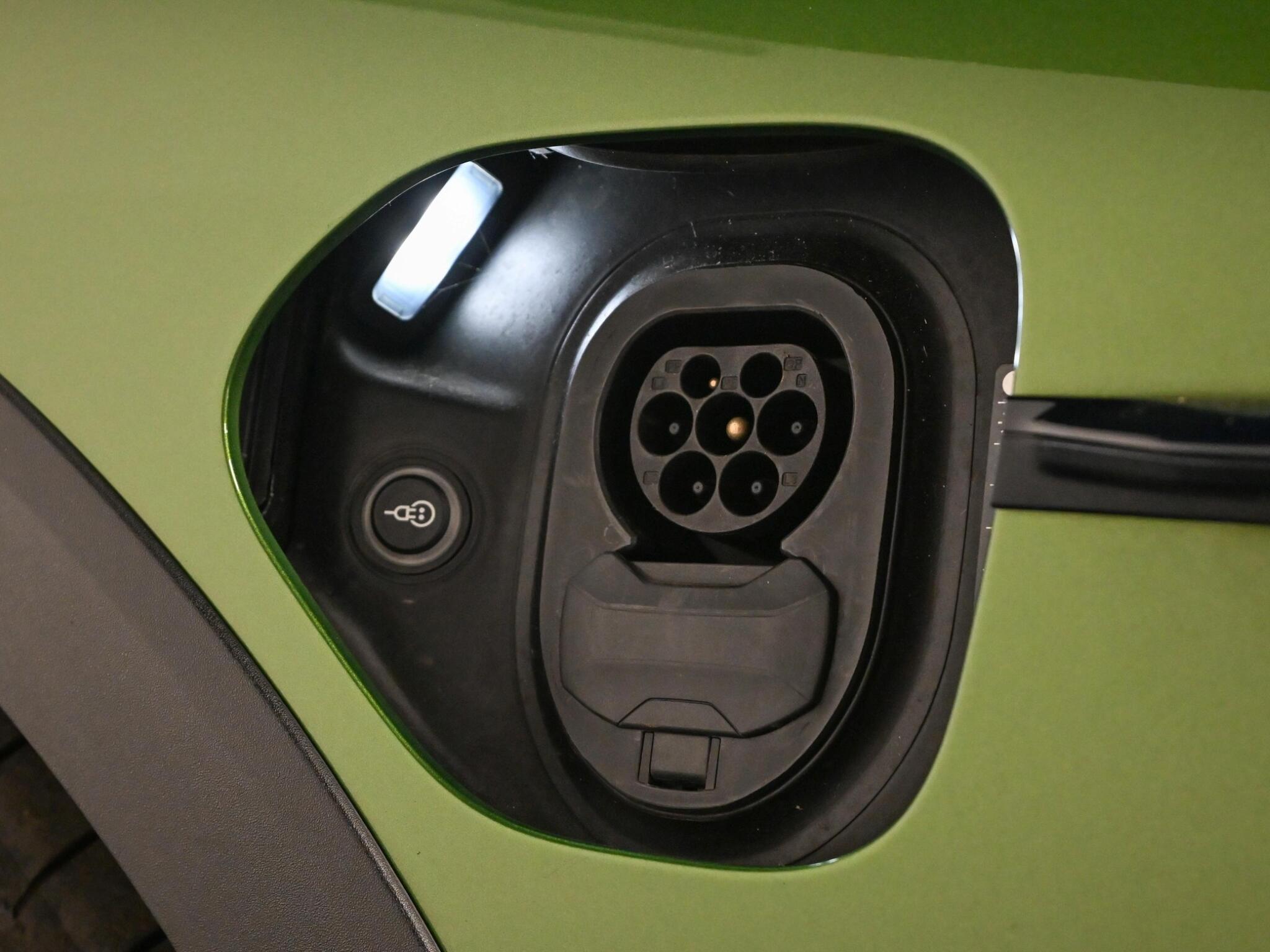 Porsche Taycan view 32