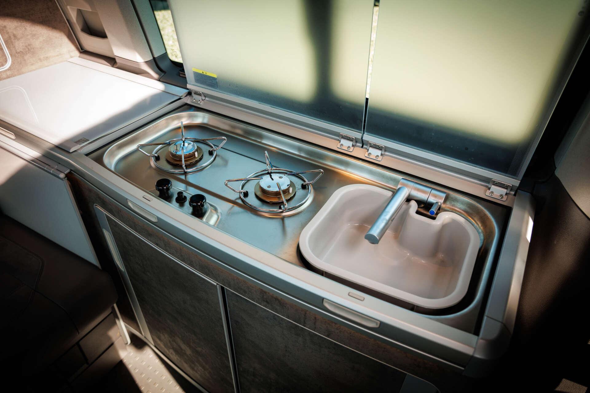 Volkswagen California view 26