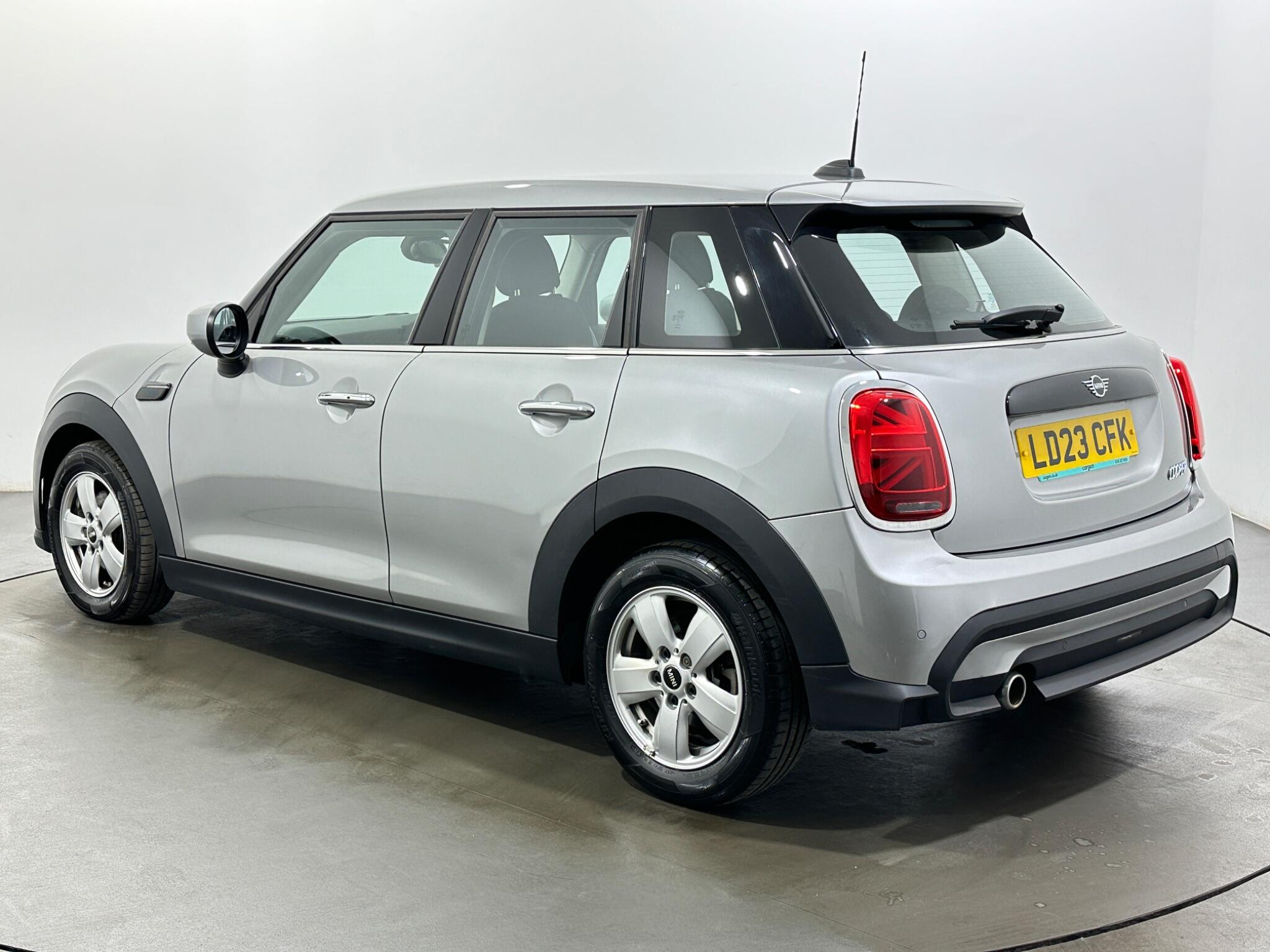 Mini Cooper view 6