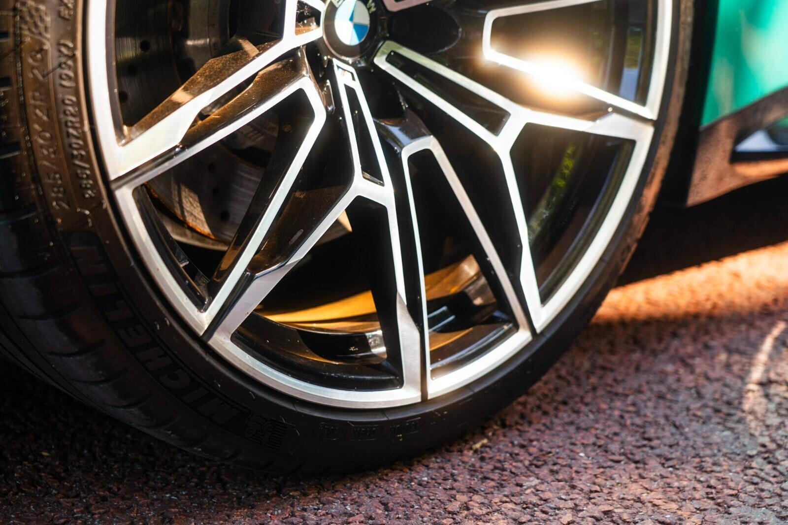 BMW M4 view 11