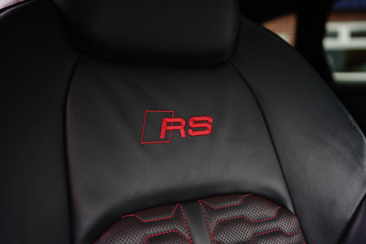 Audi RS6 view 36