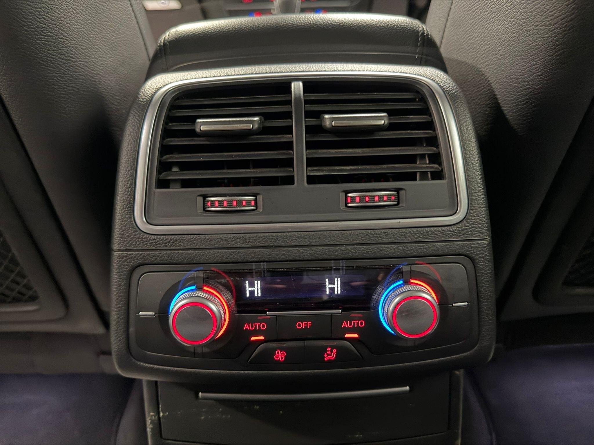 Audi A6 view 37