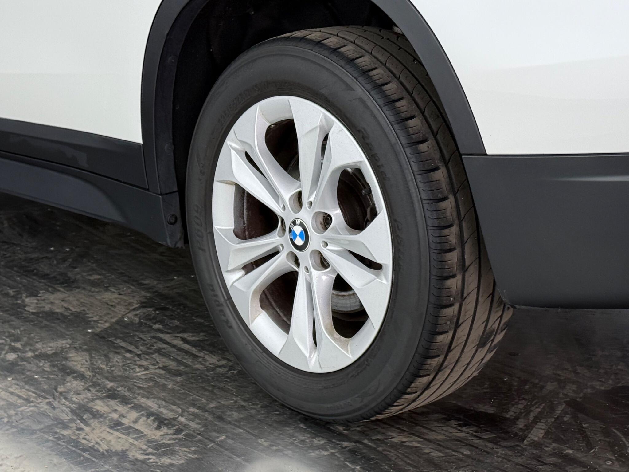 BMW X1 view 8