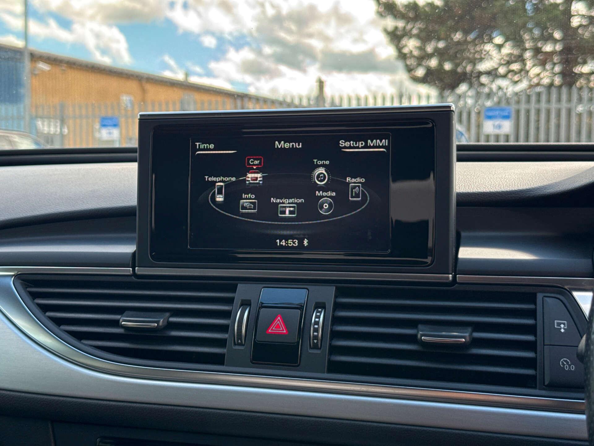 Audi A6 Saloon view 76