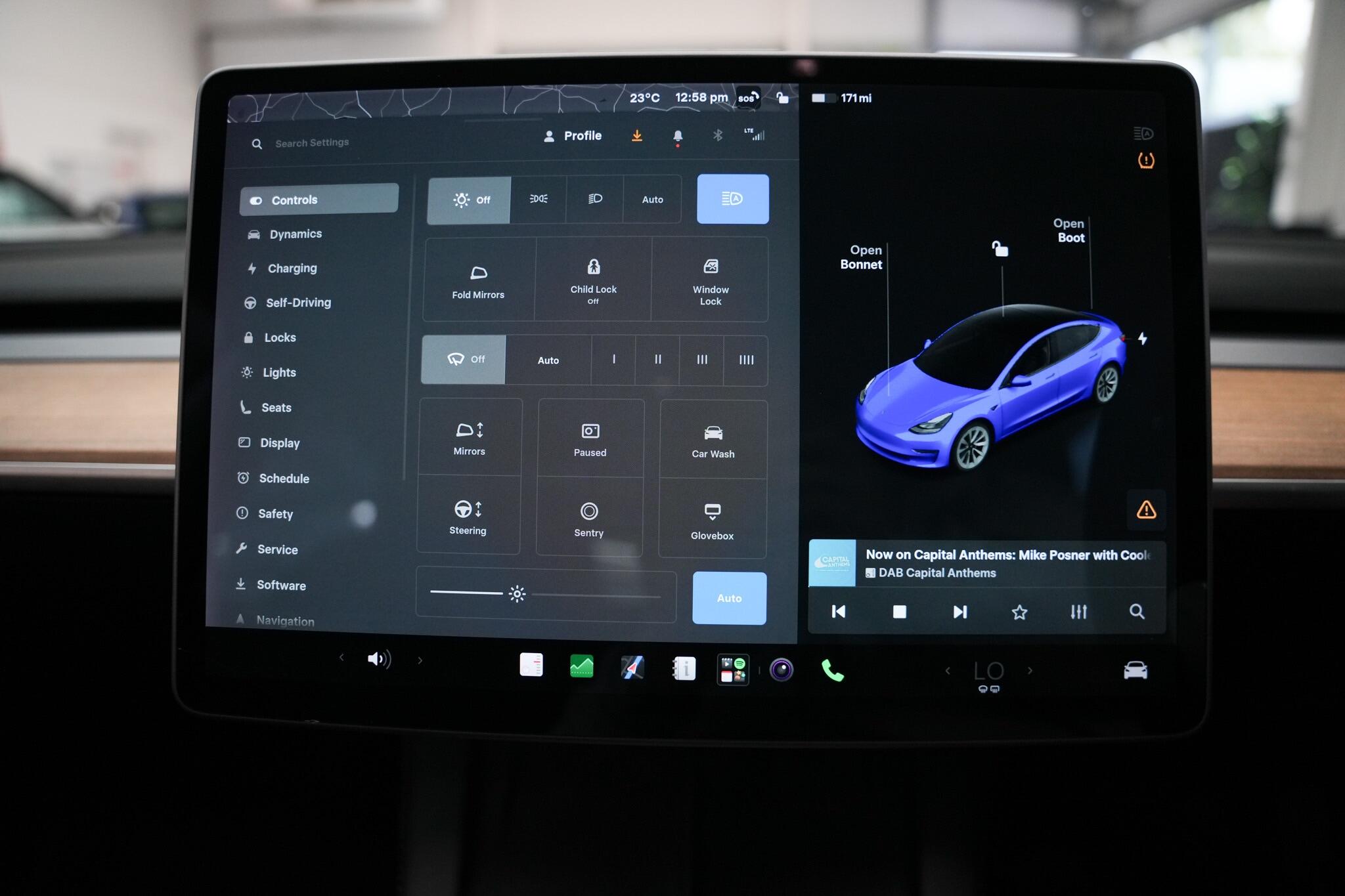Tesla Model 3 view 6