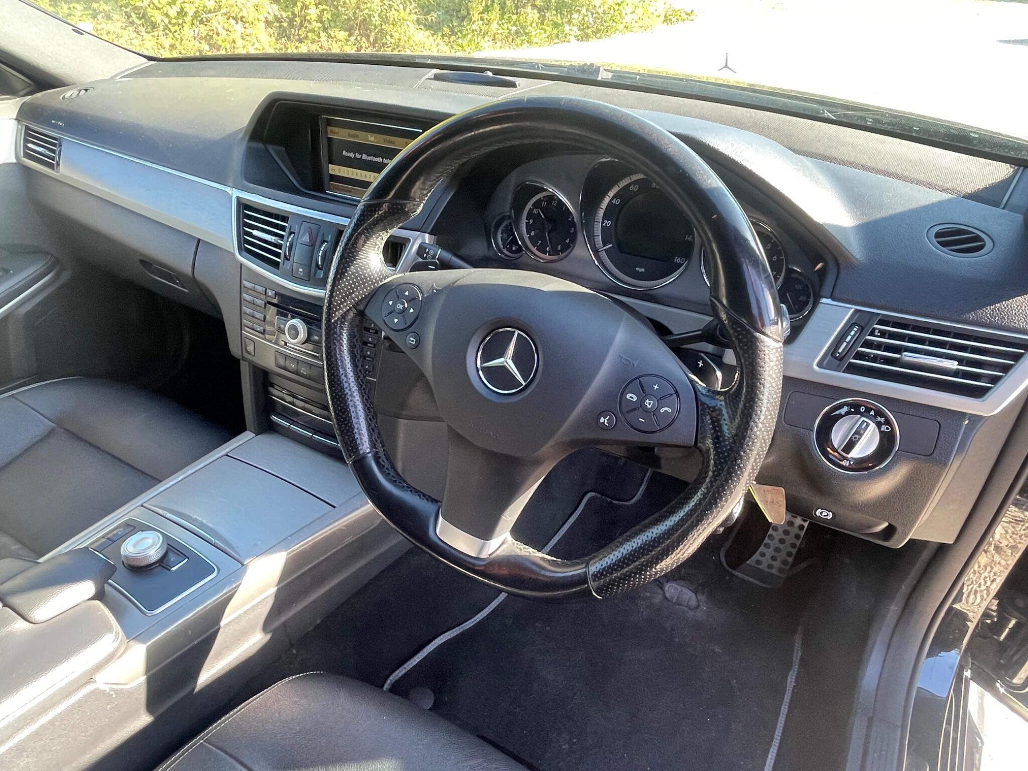 Mercedes-Benz E-Class view 31