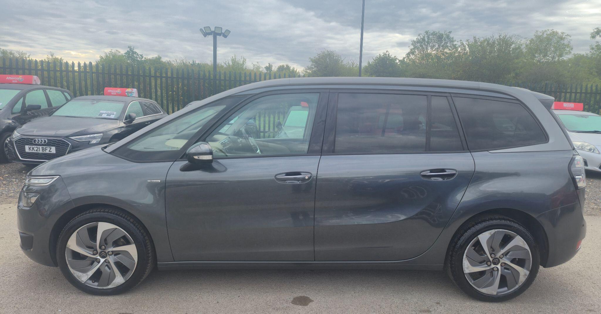 Citroen Grand C4 Picasso view 8
