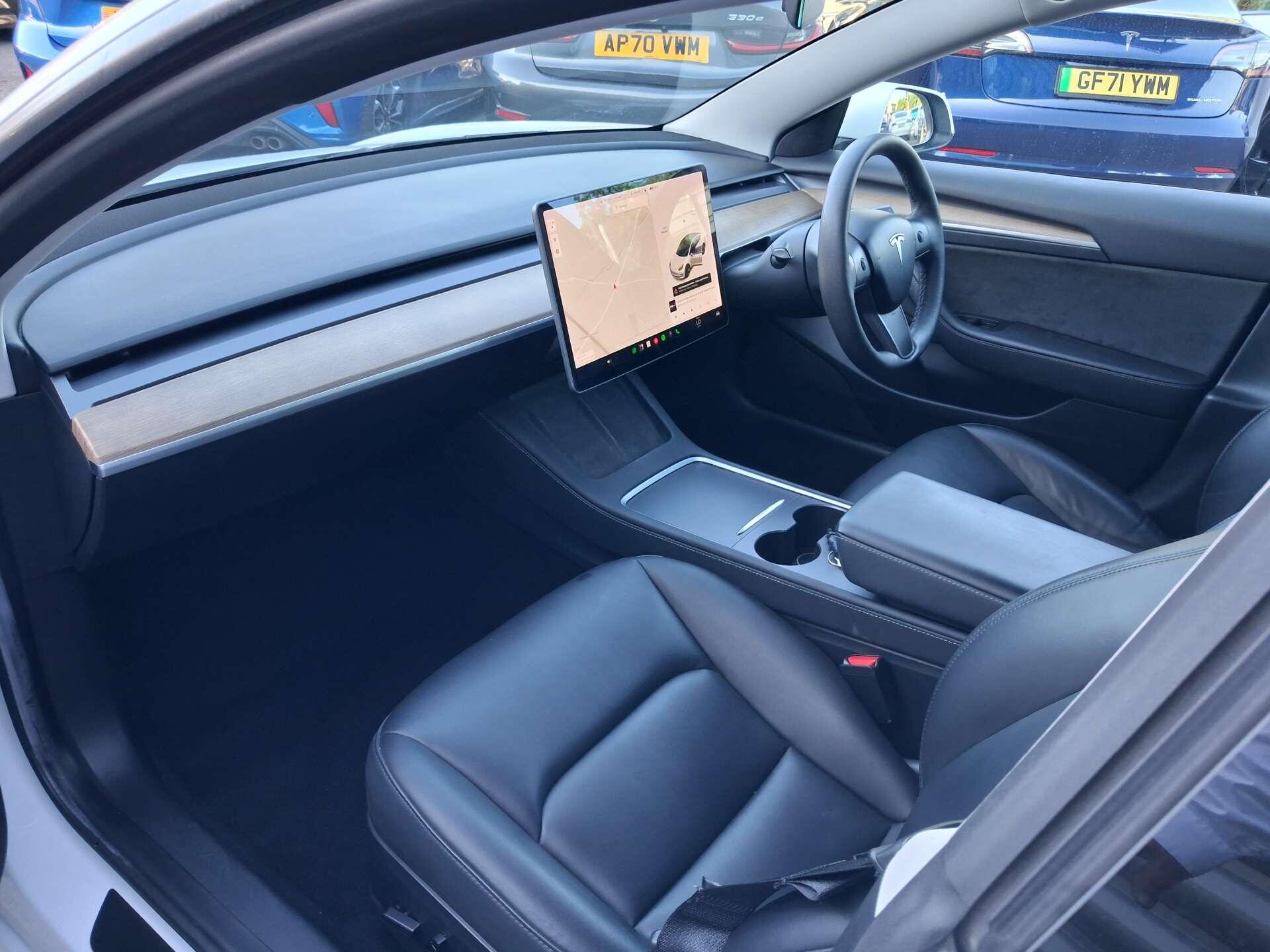 Tesla Model 3 view 22
