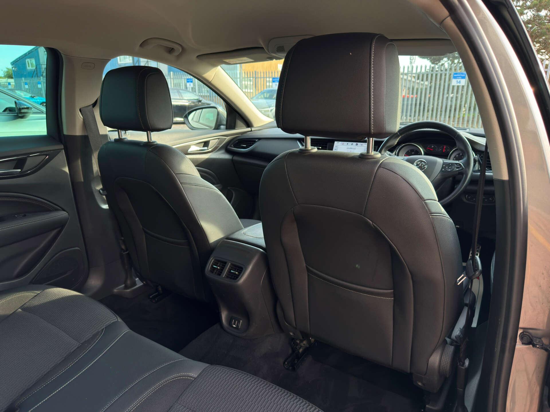 Vauxhall Insignia view 27
