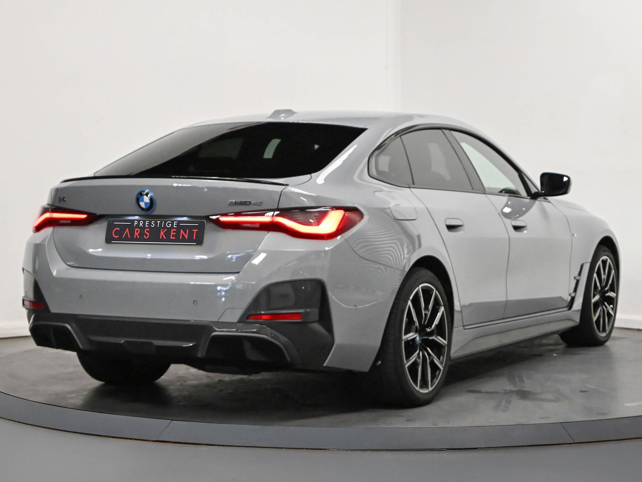 BMW I4 view 26