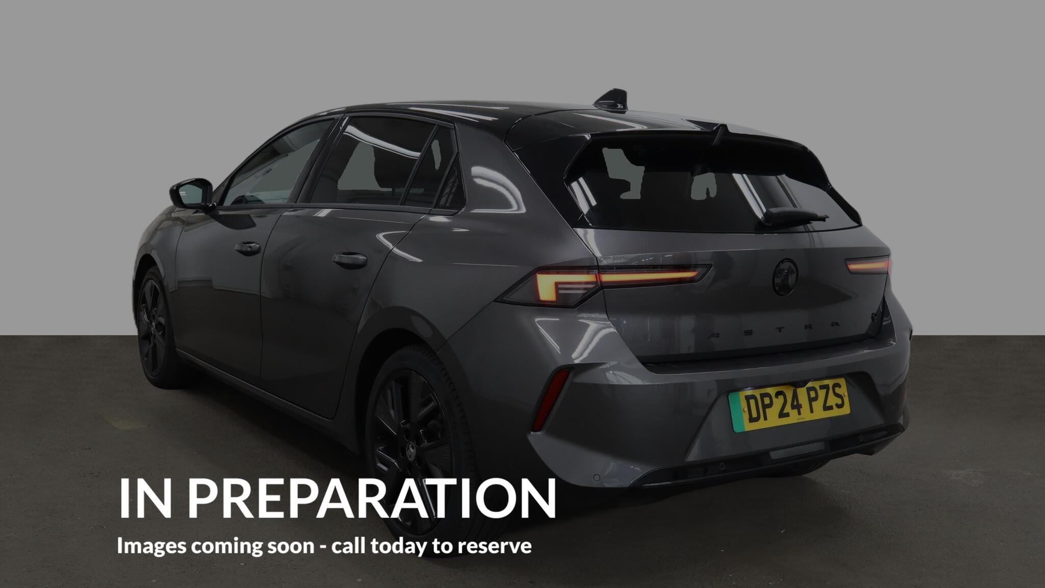 Vauxhall Astra view 3