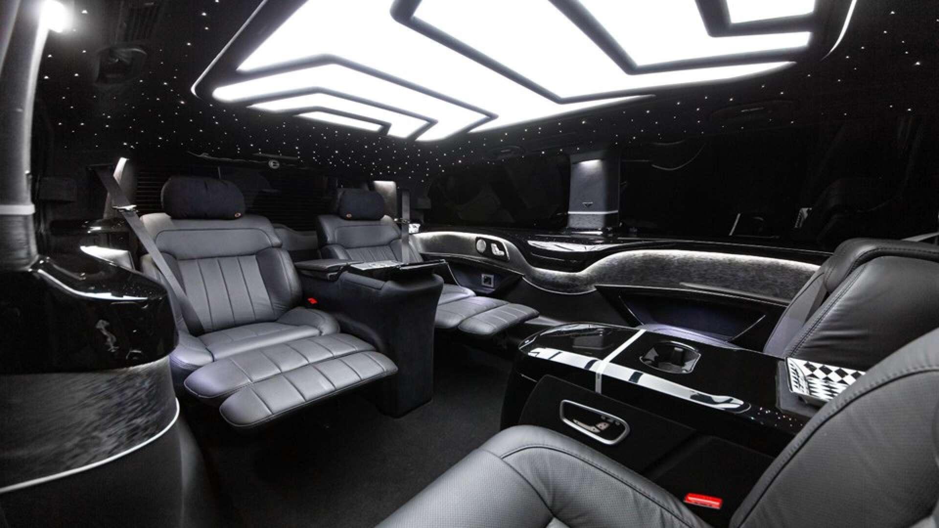 Mercedes-Benz V Class main image
