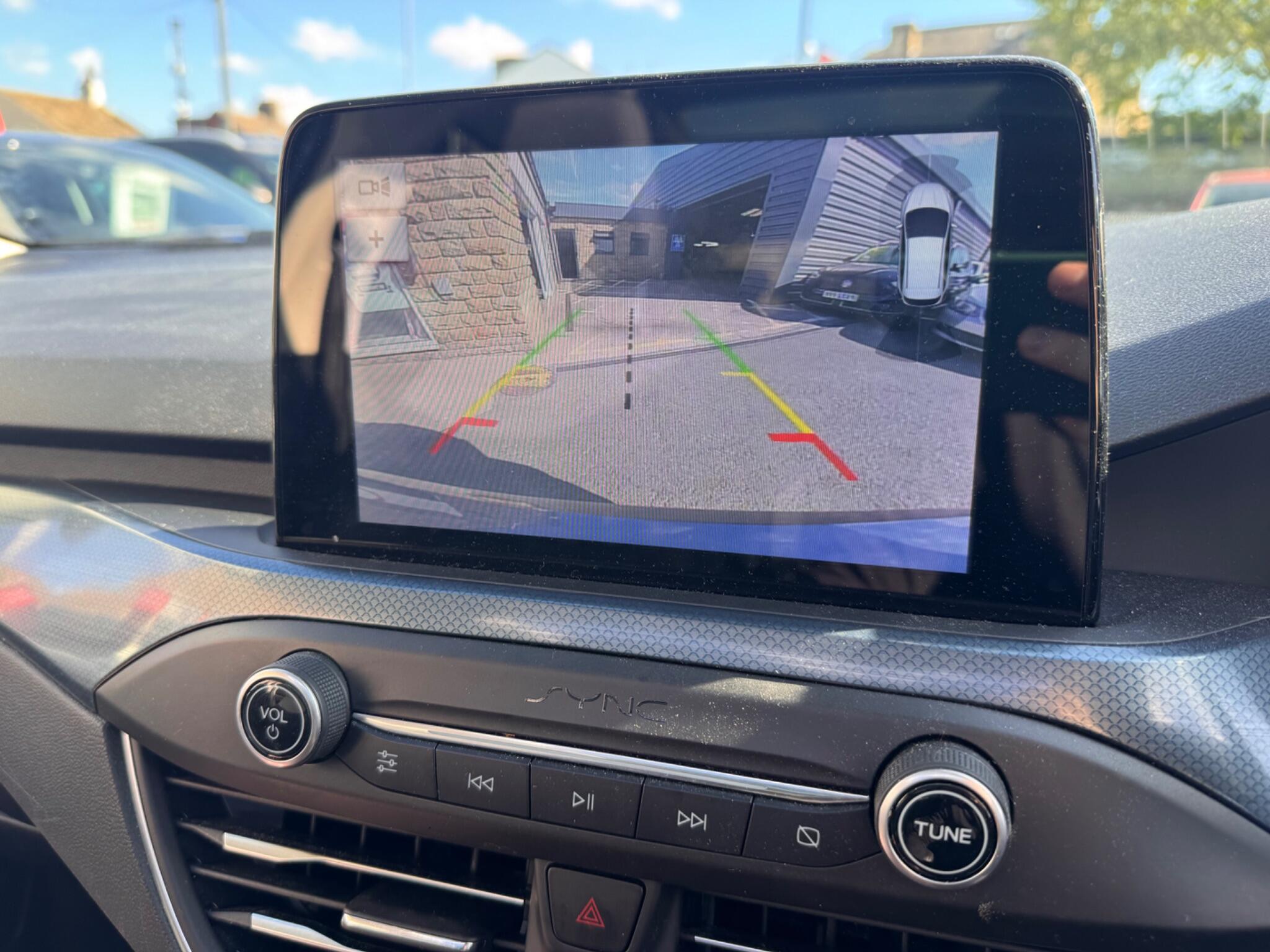 Ford Focus view 20