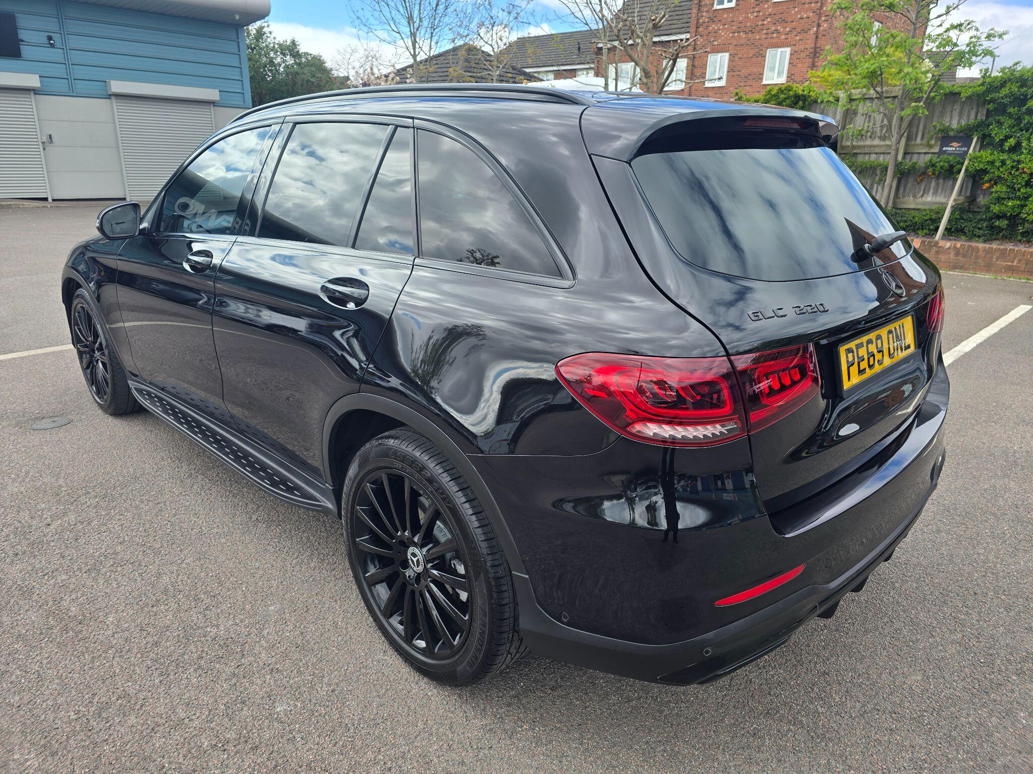 Mercedes-Benz GLC view 8