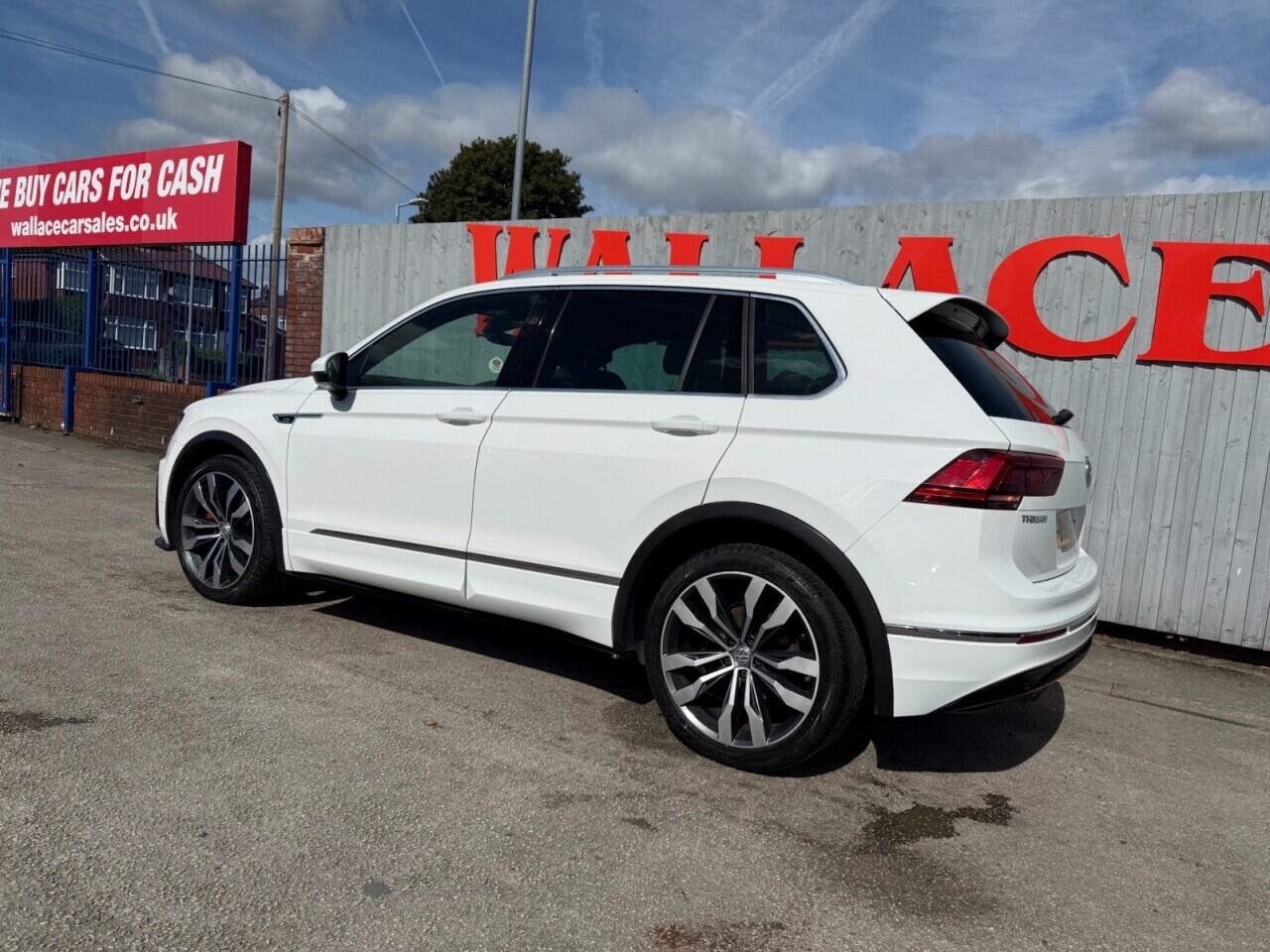 Volkswagen Tiguan view 40
