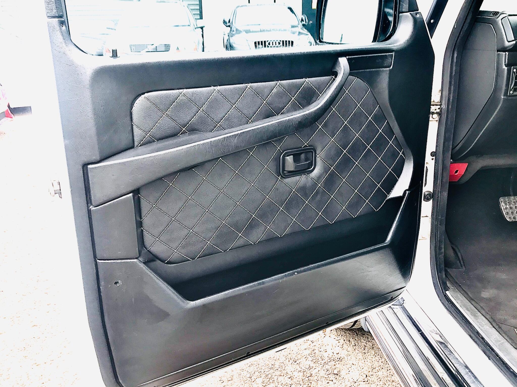 Mercedes-Benz G Class view 38
