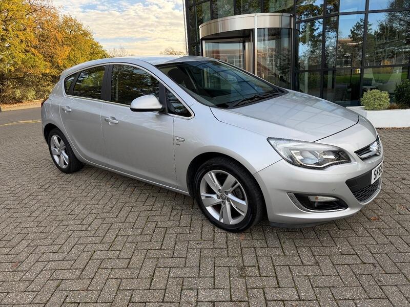 2015 Vauxhall Astra 1.4i SRi Euro 6 5dr • 24,139 miles image 7