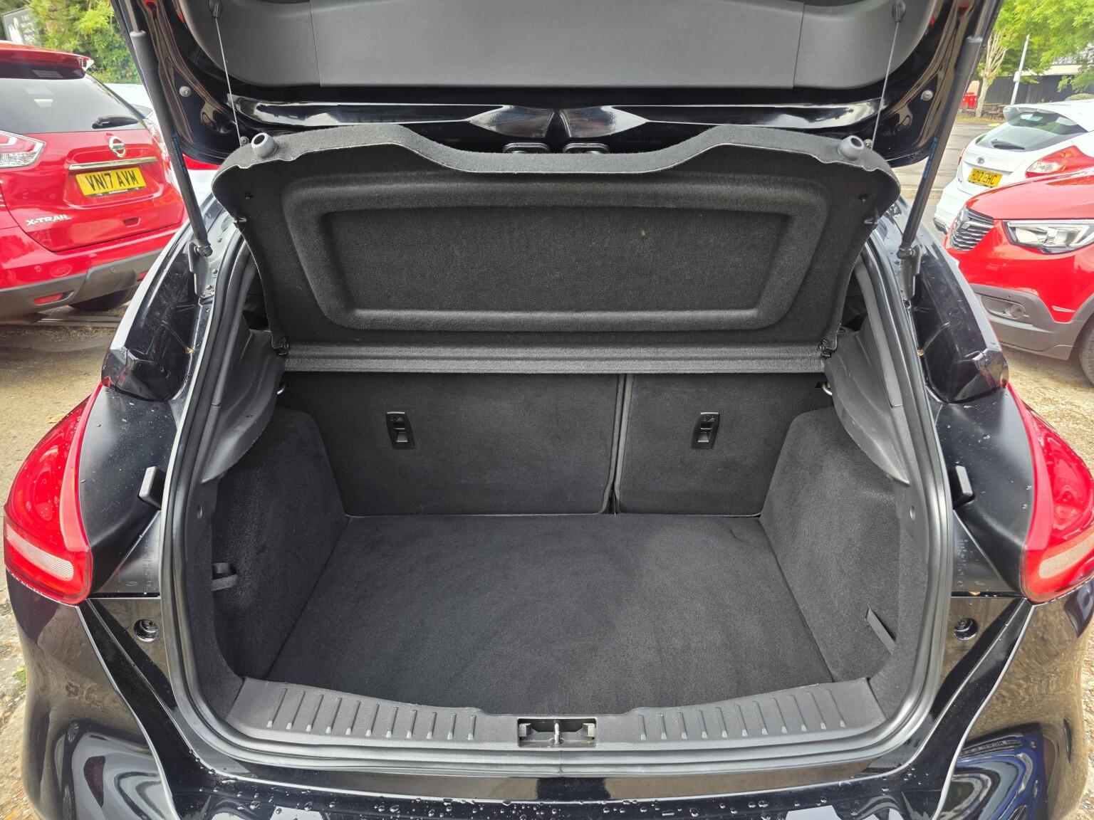 Ford Focus view 23