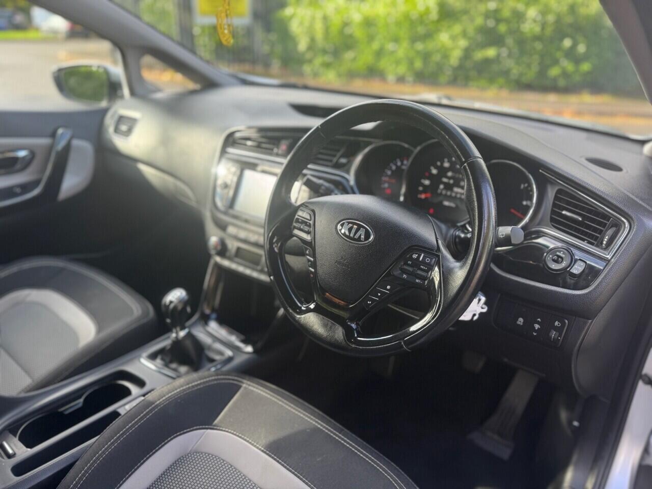 Kia Ceed view 10