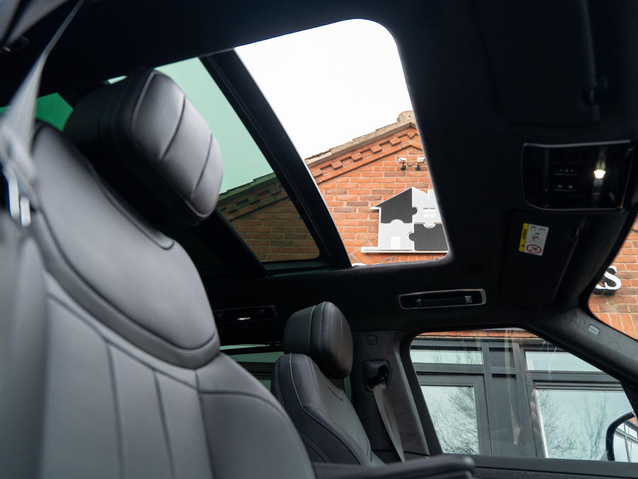 Land Rover Range Rover Sport view 43