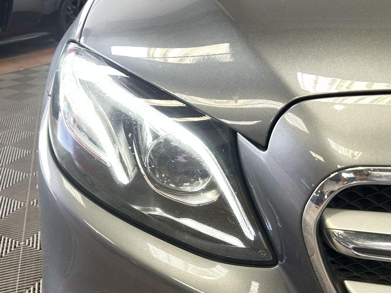 Mercedes-Benz E Class view 18