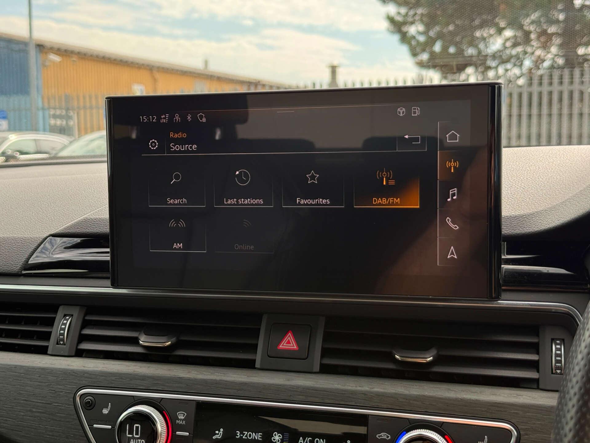 Audi A4 view 75