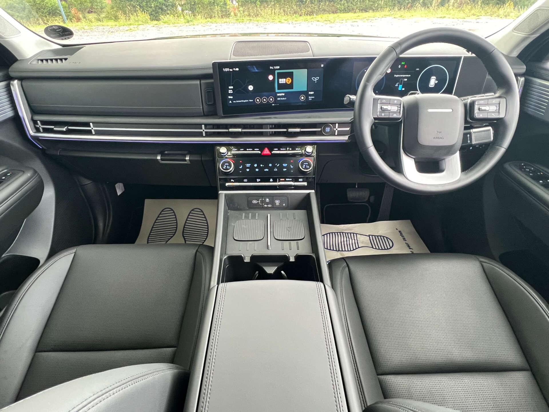 Hyundai Santa Fe view 40